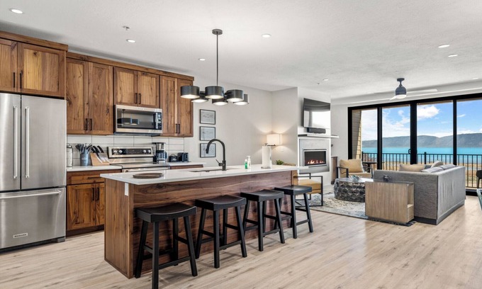Garden City Apartment | Suite 302 @ Water's Edge Resort
