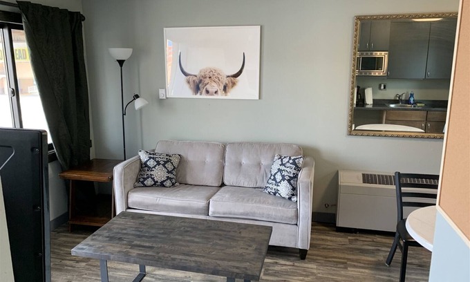 Rapid City Apartment | Suite 307 - 1BR Apartment | 1 Bed, 1 Bath