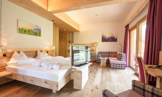 Haus House | "Suite Bergsonne" with bathtub, shower, WC (4-6 n.) - Nature and wellness hotel