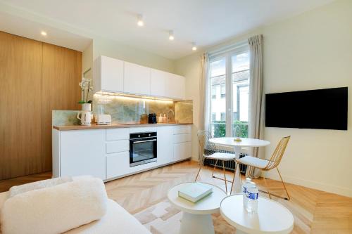 Silly-Gallieni Apartment | Suite Deluxe 1