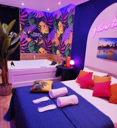 Municipio 2 Apartment | Suite Maison Tropical - Luxury Apartment in Central Bari