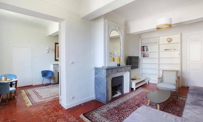 Aix-en-Provence Historic Centre Apartment | SUITE MIRABEAU