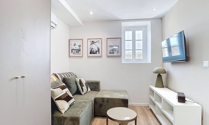 Montargis Apartment | Suite Prestige MoonLight LOVE-ROOM