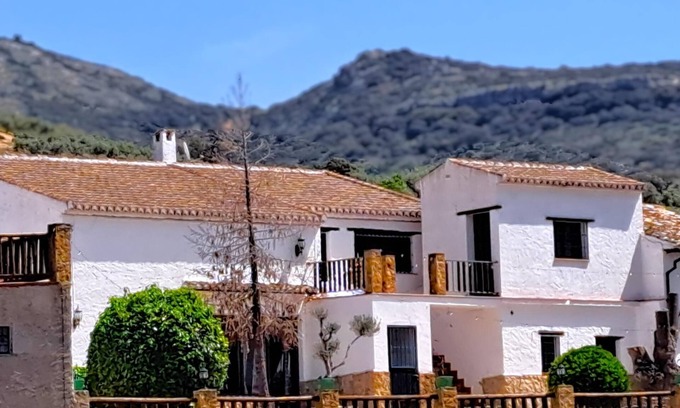 Algarinejo Cottage | Suitur rural House Cortijo de Don Manuel (The Mills)