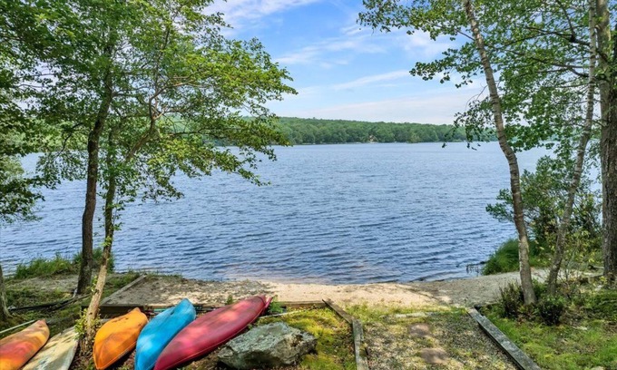 Gouldsboro Cabin | Summer cabin w/Private Beach in Big Bass Lake resort community