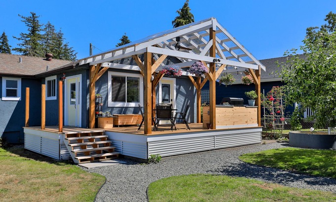 Regional District of Nanaimo House | Summer House