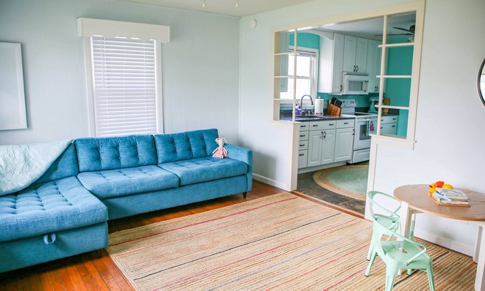 Chincoteague Cottage | Summer's Sea Shanty on Chincoteague Island