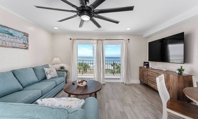 Panama City Beach Condo | Summit 422 1 Bedroom 1.5 Bathrooms Sleeps 6
