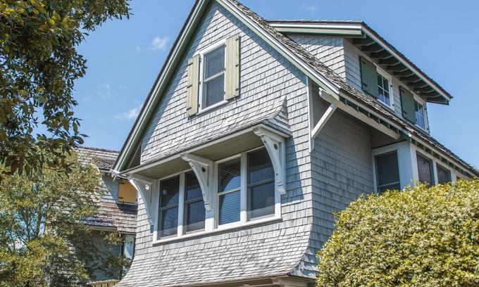 Cape Fear Station Cottage | Sumners Crescent Cottage in Cape Fear Station-Walk to Beach