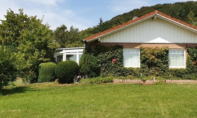 Vorden House | Sun-drenched holiday home with conservatory