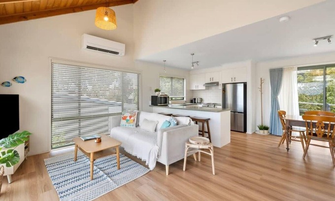 Jan Juc House | Sun-Filled Jan Juc with Ocean Views