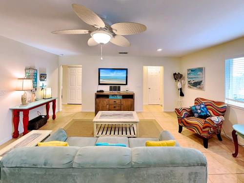 Butler Beach House | Sun Kissed Cottage