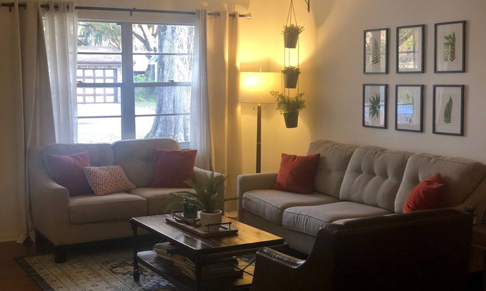 Lakeland House | Sun N' Fun Mid-Century Modern Home Preview listing