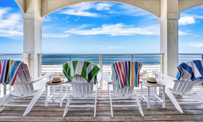 East End House | Sun Of A Sailor - Pet Friendly, Beach Front, Swimming Pool, St George Island!