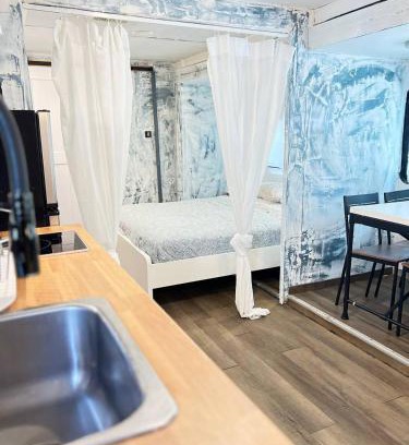 Naples Other | Sun RV in Trailer park
