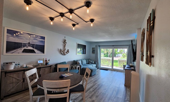 St. Petersburg Condo | Sun, Sand & Sunsets – all just minutes from your door. The Shore @ 4500