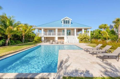 Key West House | Suncoast House -Pool & Boat Dock