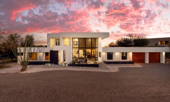 Tucson House | Suncrest Primary (Mike Morgan)