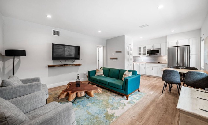 Delray Beach Apartment | Sundy Apartments Unit 2 - Managed by Brampton Park