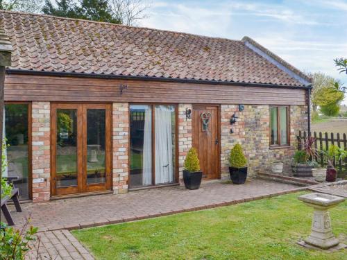 Alford House | Sunflower Holiday Cottage