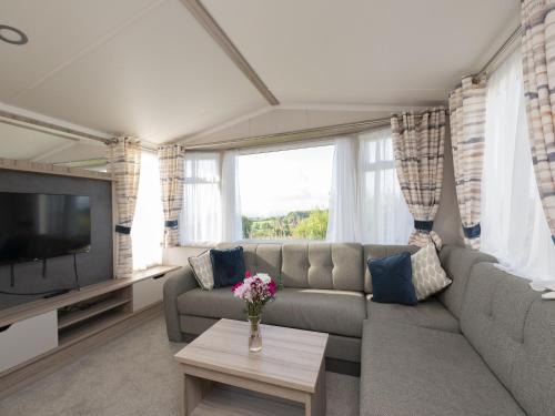 Looe House | Sunking Caravan by Belvilla