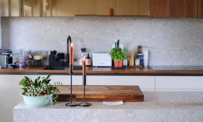 Jordaan Apartment | Sunny 2 Bd Apartment in the heart of the Jordaan