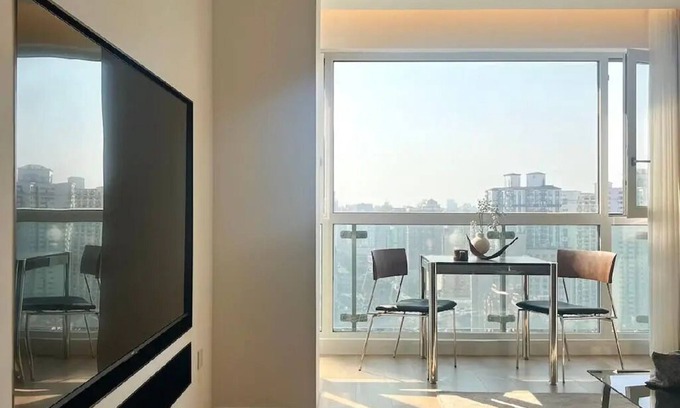 Xuhui Apartment | Sunny Abode鼎园B Newly renovated near Xintiandi
