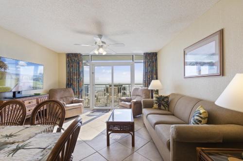 Myrtle Beach Apartment | Sunny and Bright Oceanfront Condo in Atlantica Resort near Boardwalk
