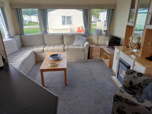 Hunstanton Apartment | Sunny Hunny Manor Park Caravan