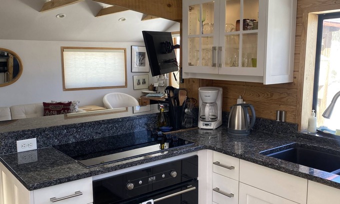 Alma Cabin | Sunny, Stylish Cabin in Colorado Mountain Town