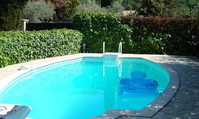 Nyons Villa | Sunny Villa Stay in Nyons