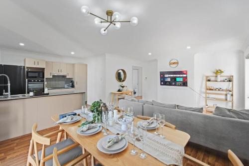 Sunnybank Hills House | Sunnybank Hills Spacious 5BR Home for Families