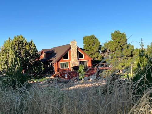 St. George House | Sunnyside Cabin
