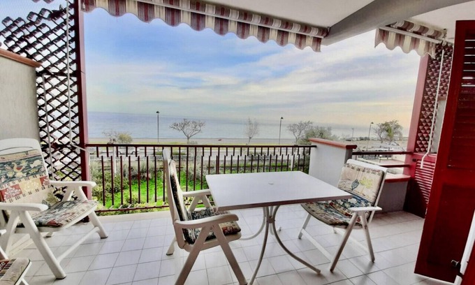 Ali Terme Apartment | Sunrise by the Sea Apartments