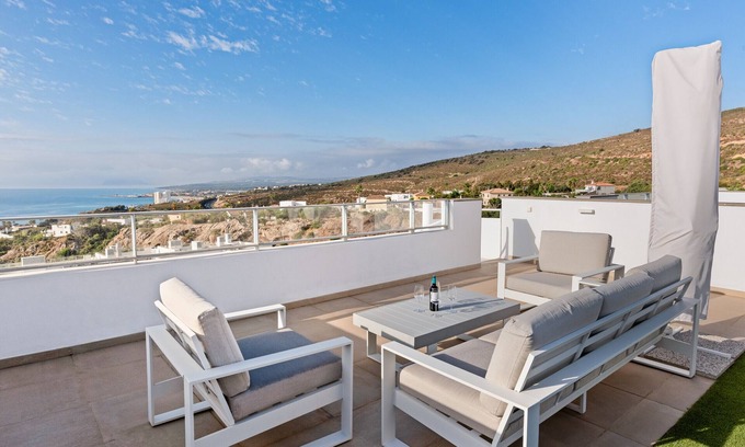 San Roque Apartment | Sunrise Heights Amazing View 2035