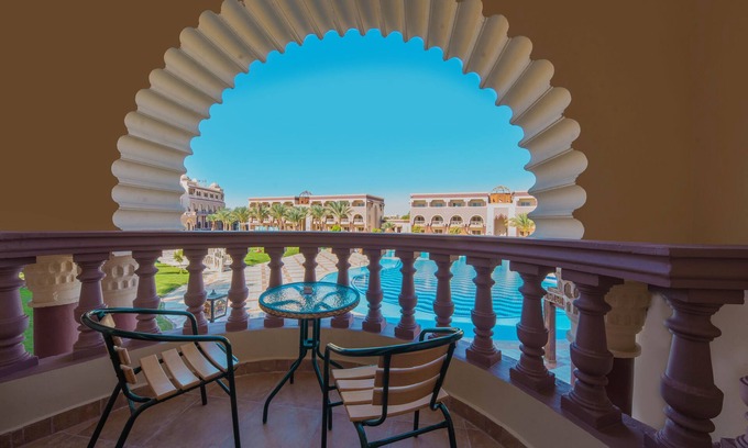 Village Road Resort | Sunrise Sentido Mamlouk Palace