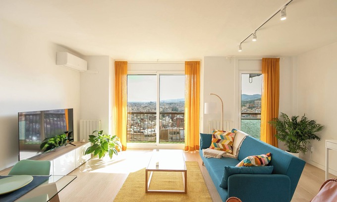 Can Baro Apartment | Sunrise to Sunset, Best View in the City. 3 Bedrooms Terrace
