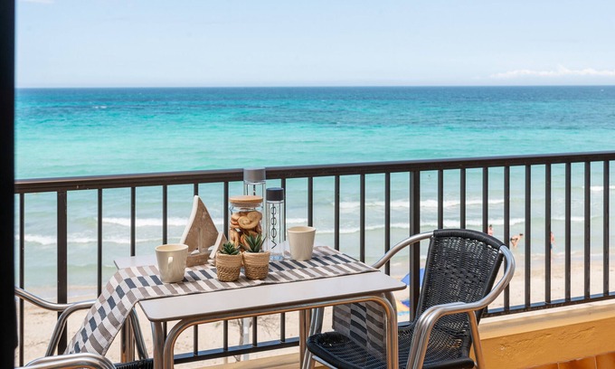 Can Picafort Apartment | Sunset Apartment Sol y Mar - Frontline beach flat with Air Conditioning