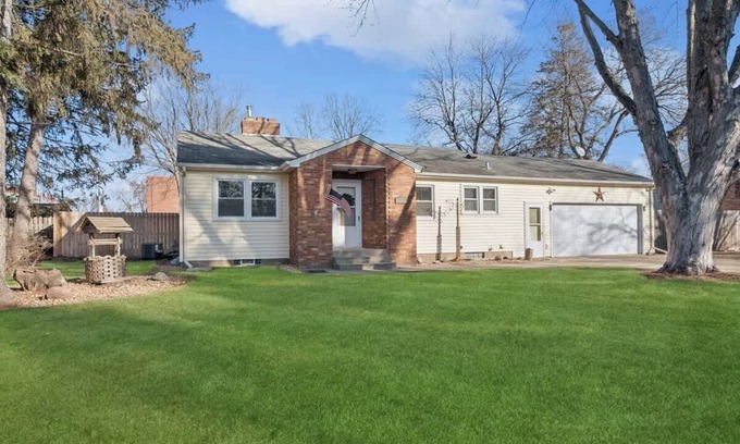 Champlin House | Sunset Drive Newly Remodeled 2bd/Short&Long StayOK