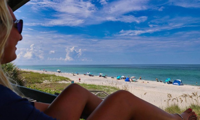 Englewood Apartment | Sunset Escape 2BR Coastal Retreat Englewood Beach
