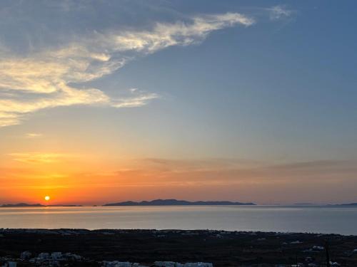 Finikia Apartment | Sunset Paradise Oia