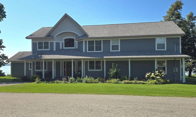 Cheboygan House | Sunset Shores of Aloha ~ Mullet Lake Retreat