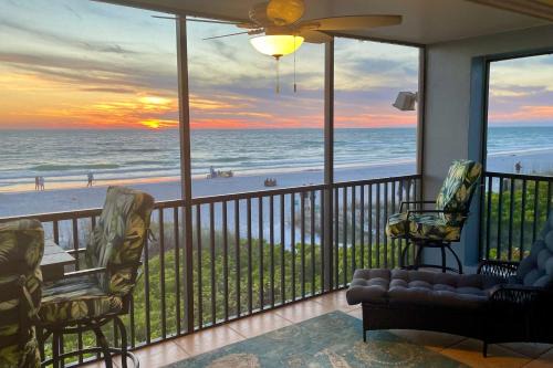 Bradenton Beach Apartment | Sunset Terrace 109