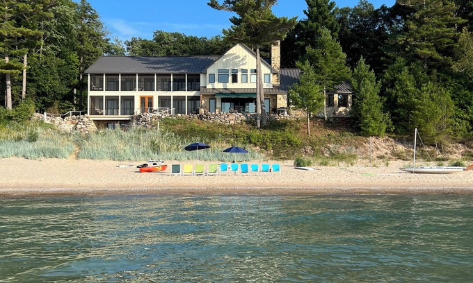 Lake Leelanau House | Sunset Views on Lake Michigan Beach - perfect for large family gatherings!