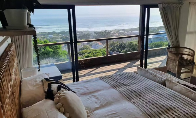 Scarborough Apartment | + Sunset Villa for 2 Apartment +