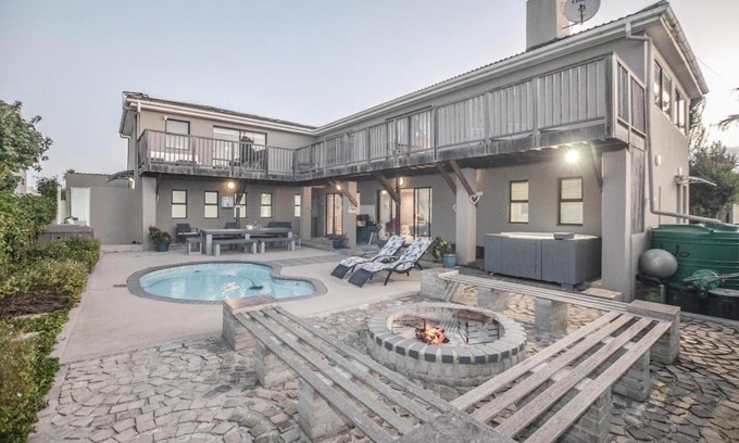Yzerfontein House | Sunset Villa in Yzerfontein