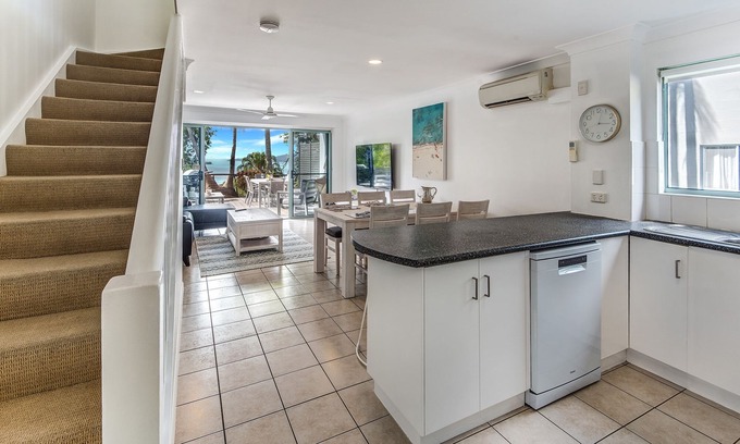 Hamilton Island Apartment | Sunset Waters 12 on Hamilton Island by Hamorent