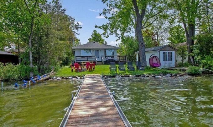 Scugog Cottage | Sunsets on Scugog - Three Bedroom Cottage, Sleeps 8