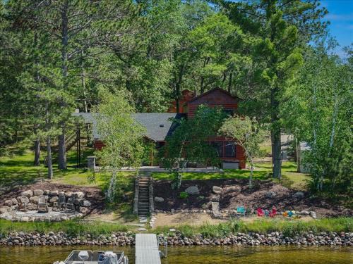 Pequot Lakes House | Sunsets on Upper Hay