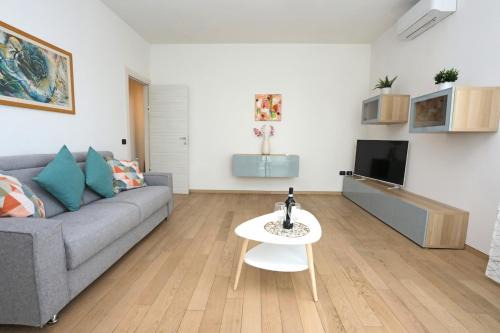 Sesto Fiorentino Apartment | Sunshine Apartment in Florence